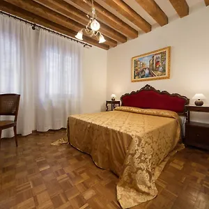 At 2 Minutes From San Marco Square Apartamento